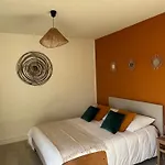 Apartmán L'enclos Bleu, - Marais Poitevin Avec Piscine Chauffee Chaille-Les-Marais