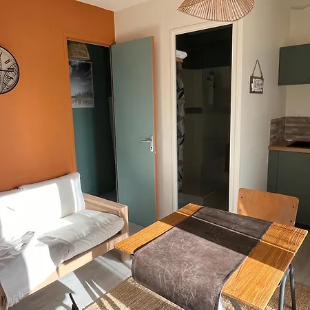 L'enclos Bleu, - Marais Poitevin Avec Piscine Chauffee *