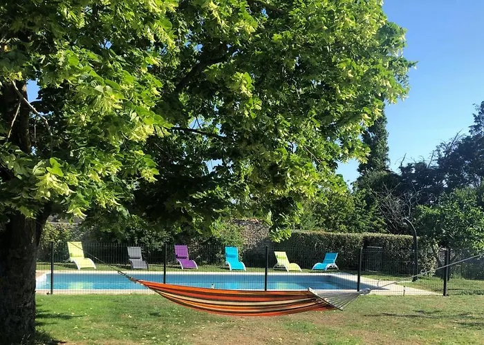 L'enclos Bleu, - Marais Poitevin Avec Piscine Chauffee Daire
