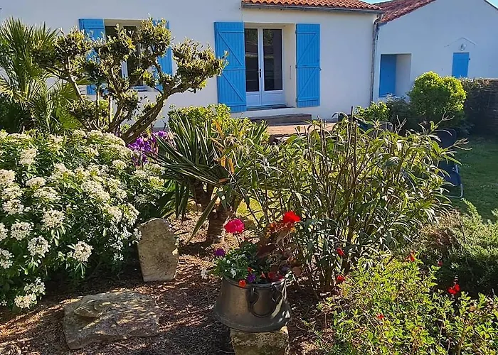 L'enclos Bleu, - Marais Poitevin Avec Piscine Chauffee * Chaille-Les-Marais