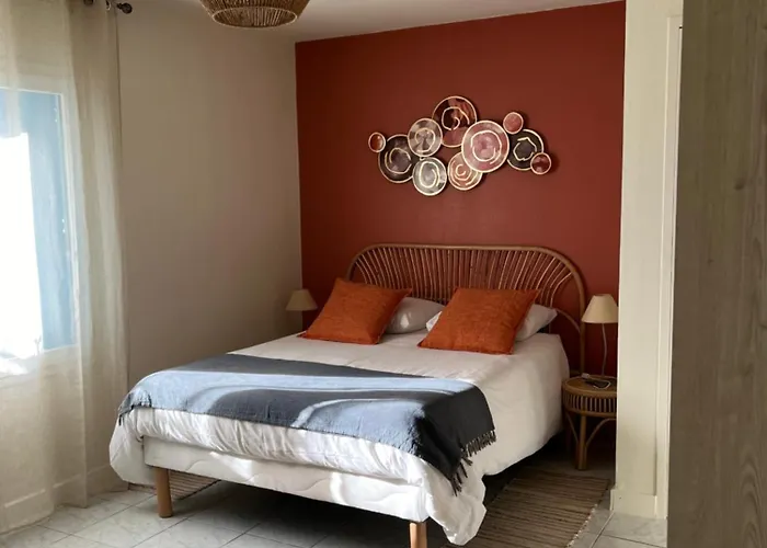 L'enclos Bleu, - Marais Poitevin Avec Piscine Chauffee Chaille-Les-Marais