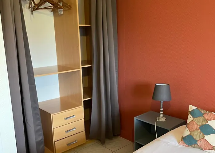 L'enclos Bleu, - Marais Poitevin Avec Piscine Chauffee Daire